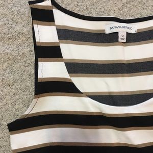 BANANA REPUBLIC striped subtle peplum top